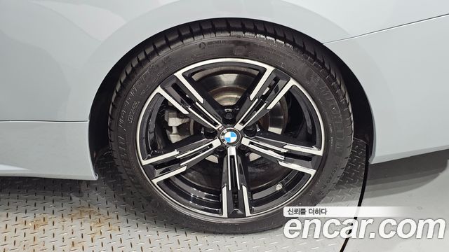 BMW 4 Series (G22) 420i M Sport Convertible 2023 — фото 27