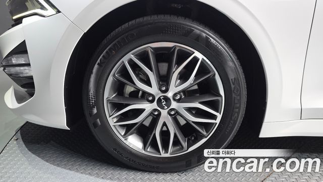 Kia K5 (III) 2.0 Prestige 2022 — фото 5