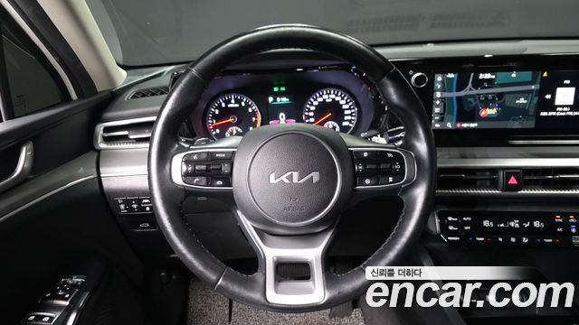 Kia K5 (III) 2.0 Prestige 2022 — фото 13