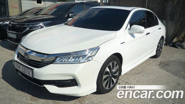 Honda Accord 2.0 Hybrid 9th