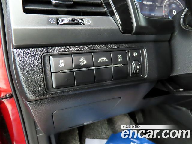 KG Mobility (SsangYong) Rexton Sports Khan Diesel 2.2 4WD Prestige 2022 — фото 17