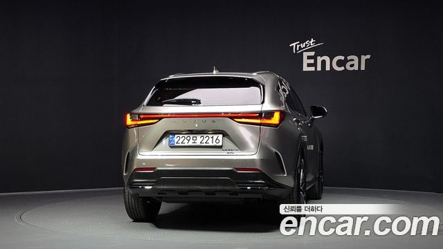Lexus NX350h (II) Luxury 2025 — фото 4