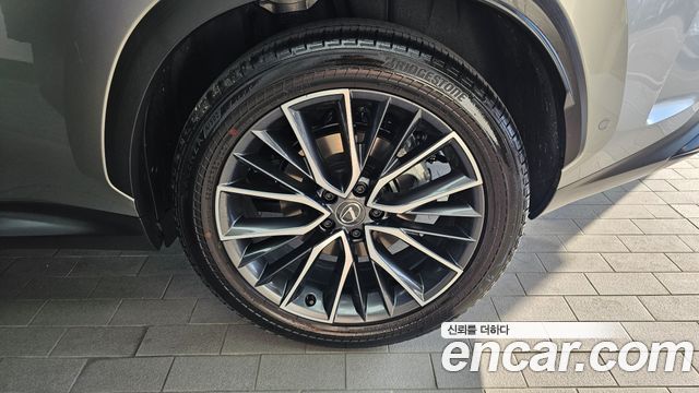Lexus NX350h (II) Luxury 2025 — фото 21
