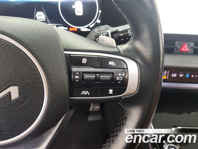 Kia Sportage Hybrid (V) Signature Gravity 2WD 2023 — фото 6