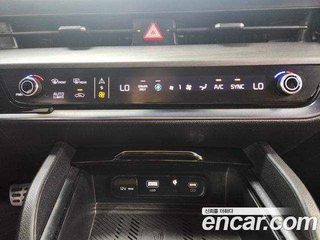 Kia Sportage Hybrid (V) Signature Gravity 2WD 2023 — фото 16