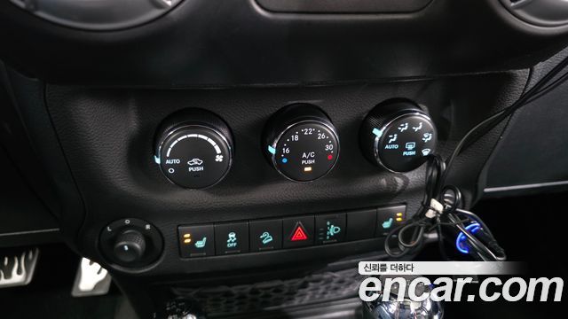 Jeep Wrangler (JK) 2.8 Diesel Sahara 4Door 2012 — фото 16
