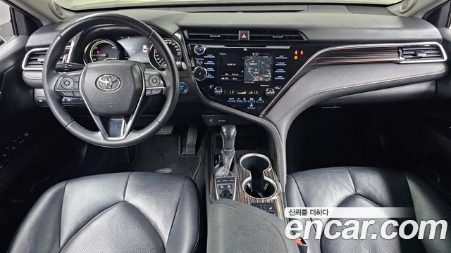 Toyota Camry (XV70) 2.5 XLE Hybrid 2018 — фото 7