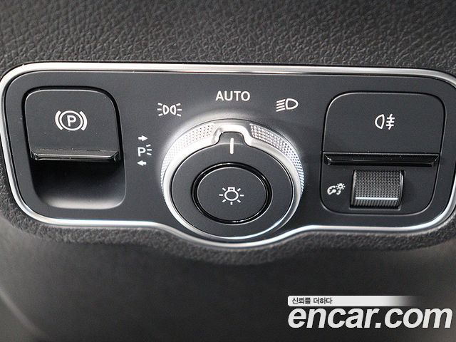 Mercedes-Benz GLB-Class (X247) GLB250 4MATIC 2023 — фото 16