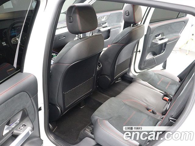 Mercedes-Benz GLB-Class (X247) GLB250 4MATIC 2023 — фото 20