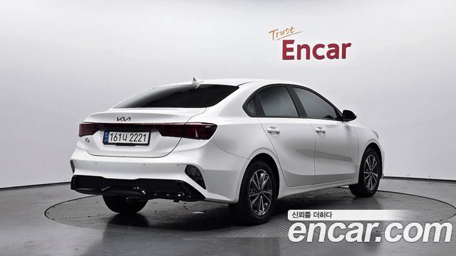 Kia K3 (II) 1.6 Prestige 2023 — фото 2