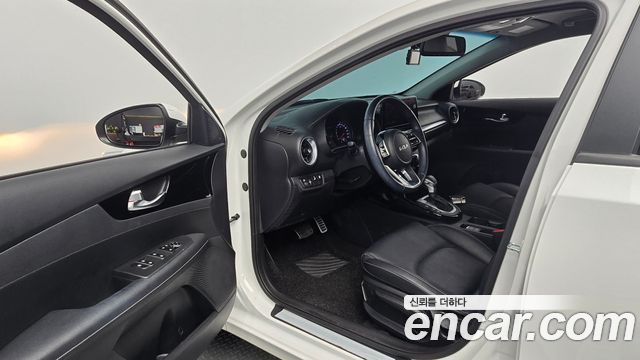 Kia K3 (II) 1.6 Prestige 2023 — фото 10