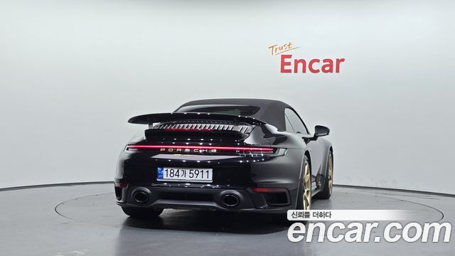 Porsche 911 (992) Turbo S Cabriolet 2022 — фото 4