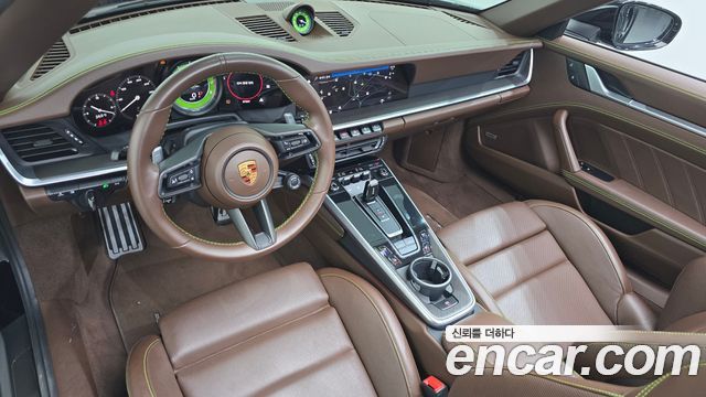 Porsche 911 (992) Turbo S Cabriolet 2022 — фото 7