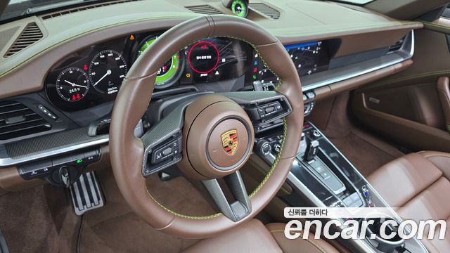 Porsche 911 (992) Turbo S Cabriolet 2022 — фото 13