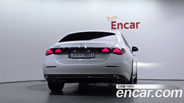 Mercedes-Benz E-Class (W214) E200 Avantgarde 2025 — фото 4