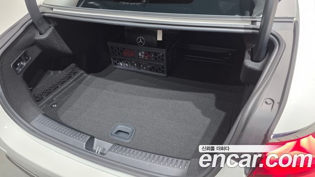 Mercedes-Benz E-Class (W214) E200 Avantgarde 2025 — фото 33