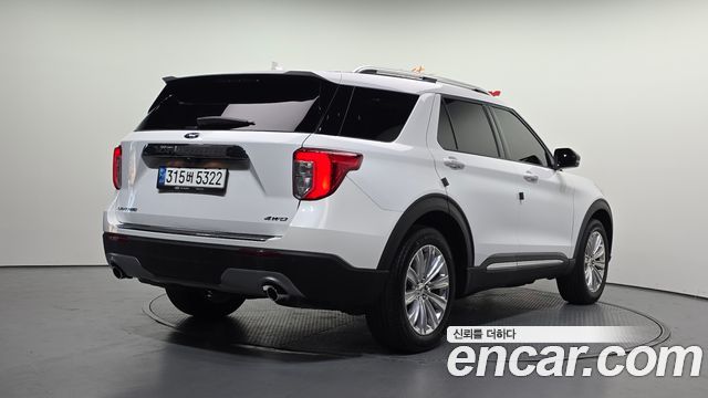 Ford Explorer (VI) 2.3 LimIted 4WD 2021 — фото 2