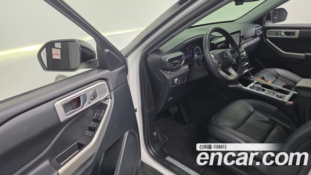 Ford Explorer (VI) 2.3 LimIted 4WD 2021 — фото 12