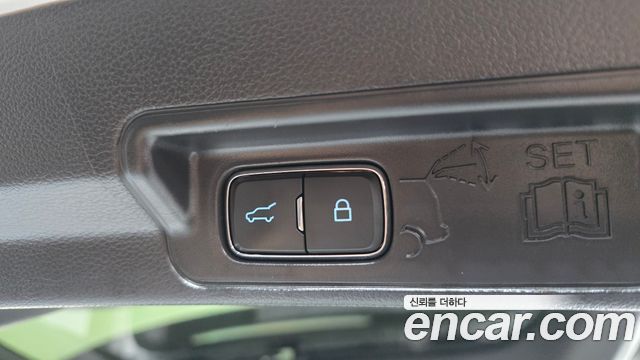 Ford Explorer (VI) 2.3 LimIted 4WD 2021 — фото 30