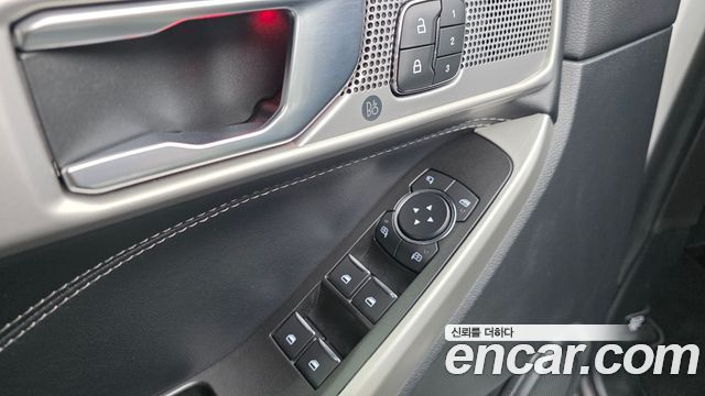 Ford Explorer (VI) 2.3 LimIted 4WD 2021 — фото 31