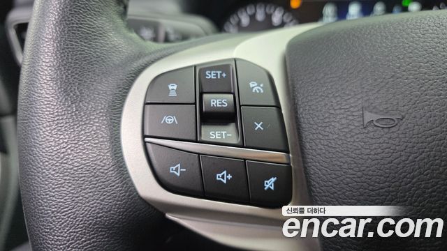 Ford Explorer (VI) 2.3 LimIted 4WD 2021 — фото 32