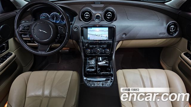 Jaguar XJ 2.0 Luxury SWB X351 2014 — фото 7