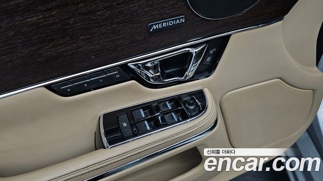 Jaguar XJ 2.0 Luxury SWB X351 2014 — фото 18