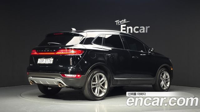 Lincoln MKC 2.0 AWD 2017 — фото 2