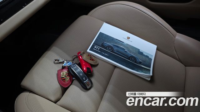 Porsche 911 (992) Carrera 4S Cabriolet 2021 — фото 36