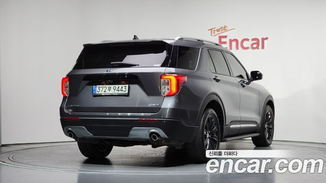 Ford Explorer (VI) 2.3 LimIted 4WD 2021 — фото 2