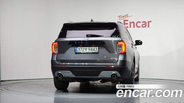 Ford Explorer (VI) 2.3 LimIted 4WD 2021 — фото 4