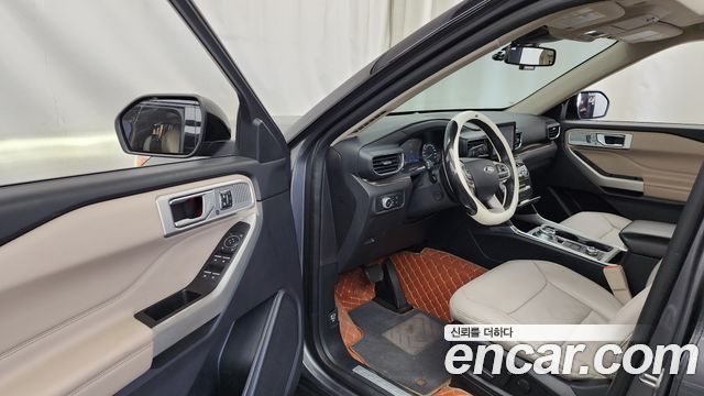 Ford Explorer (VI) 2.3 LimIted 4WD 2021 — фото 10