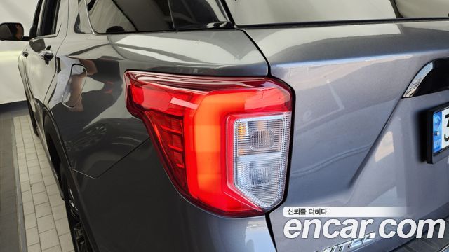 Ford Explorer (VI) 2.3 LimIted 4WD 2021 — фото 23