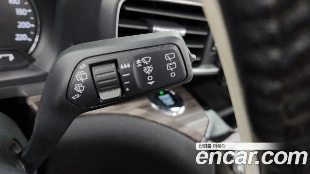 Ford Explorer (VI) 2.3 LimIted 4WD 2021 — фото 30