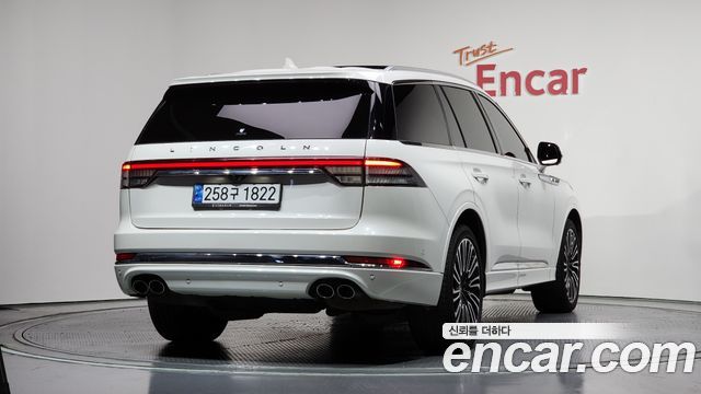 Lincoln Aviator (II) 3.0 Black Label AWD 2021 — фото 2