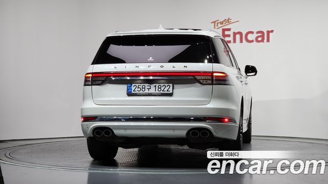 Lincoln Aviator (II) 3.0 Black Label AWD 2021 — фото 4