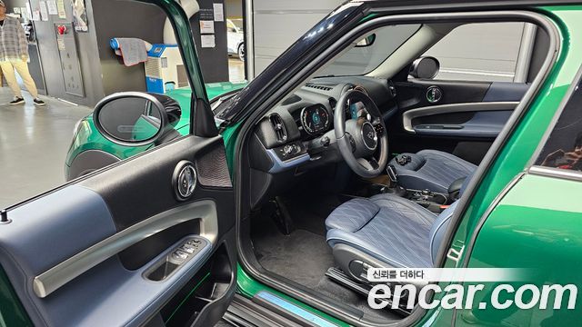 MINI Cooper S Countryman ALL4 2nd 2023 — фото 10