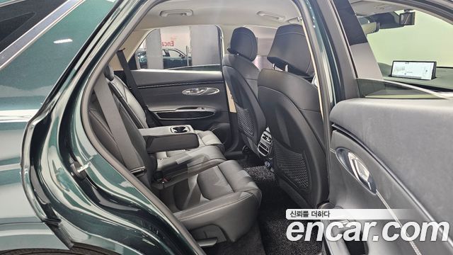 Genesis GV70 2.5T Gasoline AWD 2022 — фото 11