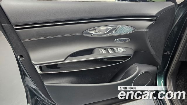 Genesis GV70 2.5T Gasoline AWD 2022 — фото 24