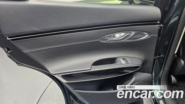 Genesis GV70 2.5T Gasoline AWD 2022 — фото 25