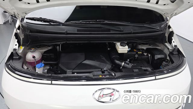 Hyundai Staria Cargo 3-Seater Modern 2023 — фото 6