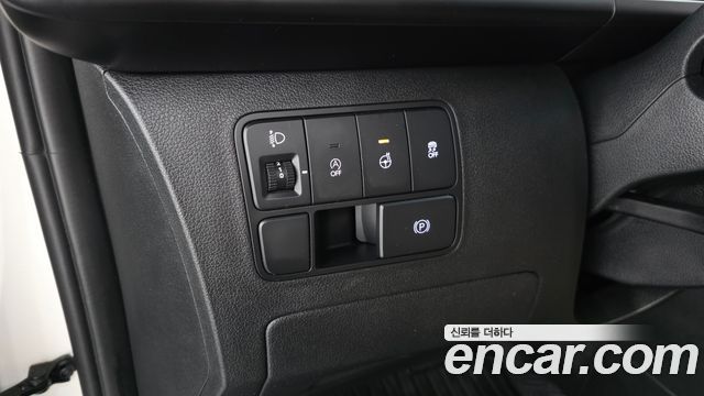 Hyundai Staria Cargo 3-Seater Modern 2023 — фото 18