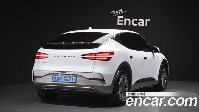 Genesis GV60 Standard AWD 2022 — фото 2
