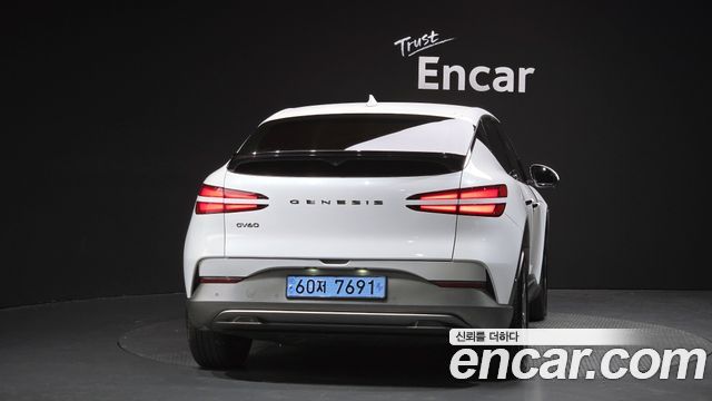 Genesis GV60 Standard AWD 2022 — фото 4