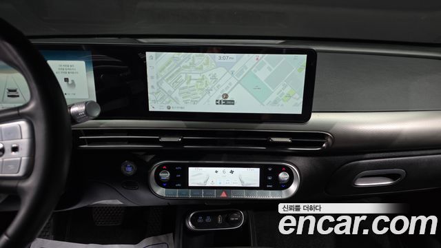 Genesis GV60 Standard AWD 2022 — фото 17