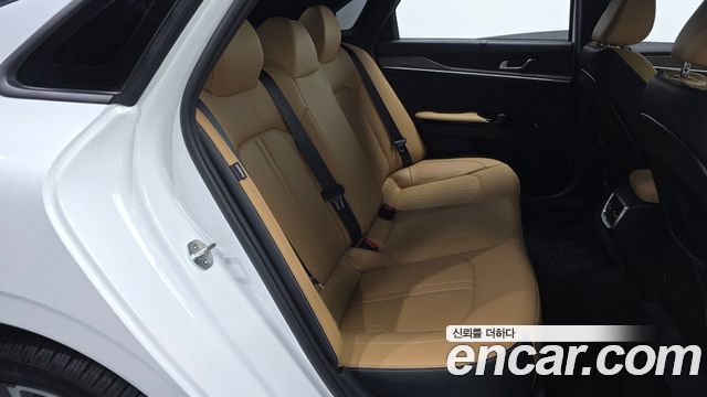 Kia K5 (III) 2.0 Noblesse 2023 — фото 11