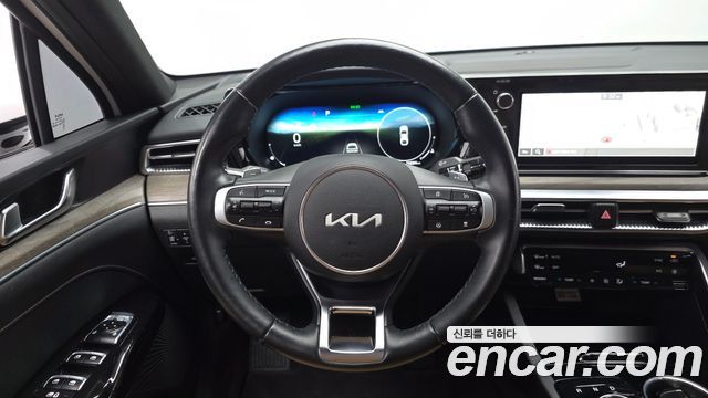 Kia K5 (III) 2.0 Noblesse 2023 — фото 13