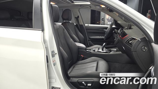 BMW 1 Series (F20) 118d Sport 5Door 2018 — фото 11