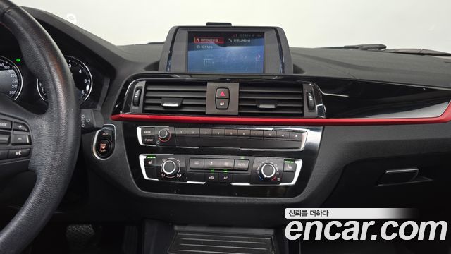BMW 1 Series (F20) 118d Sport 5Door 2018 — фото 14