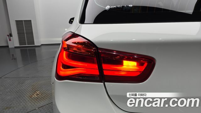 BMW 1 Series (F20) 118d Sport 5Door 2018 — фото 23